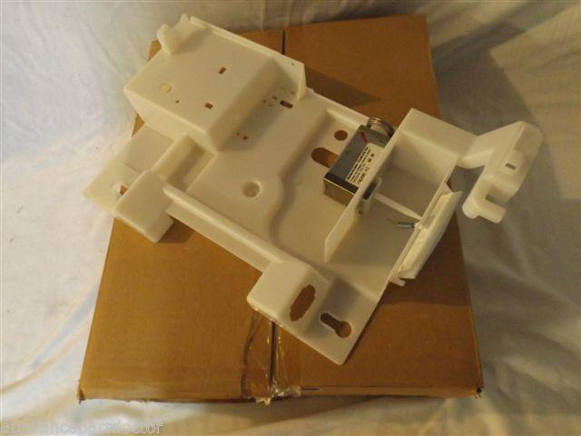 MAYATG/ADMIRAL REFRIGERATOR 61005021 Housing Auto Damper NEW IN BOX MAYATG/ADMIRAL REFRIGERATOR 61005021 Housing Auto Damper NEW IN BOX